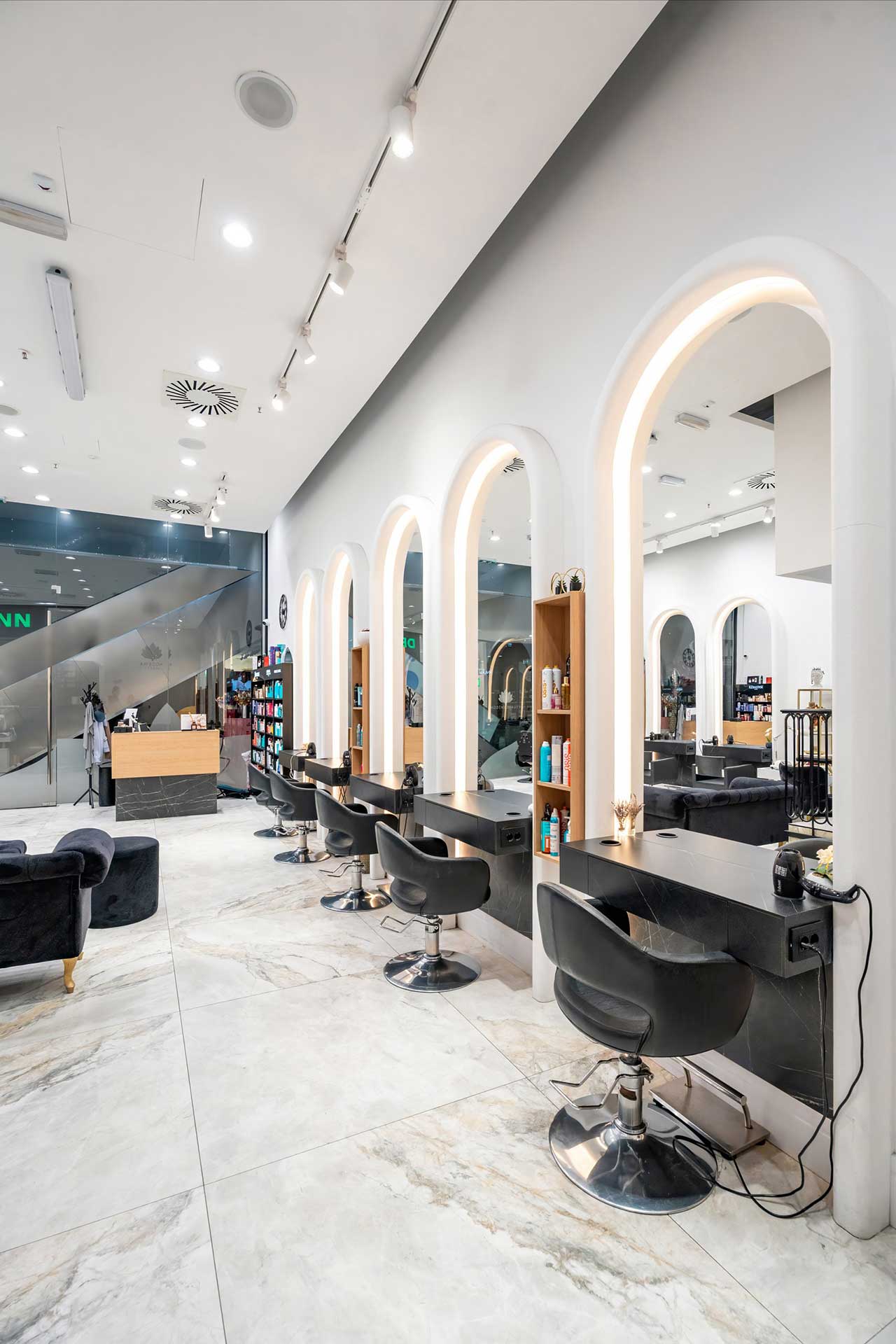 Enterijer Modena Beauty Centra